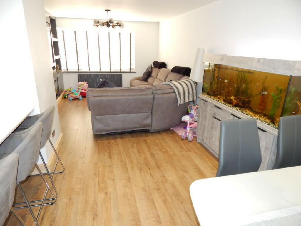 Additional image 22 of Dockfield Avenue, Harwich, Essex, CO12