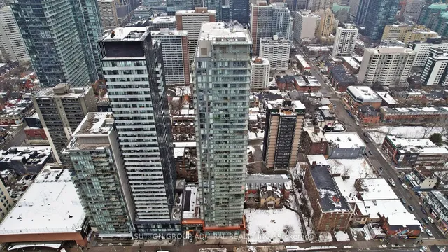 Additional image 33 of 50 Wellesley St Unit 711