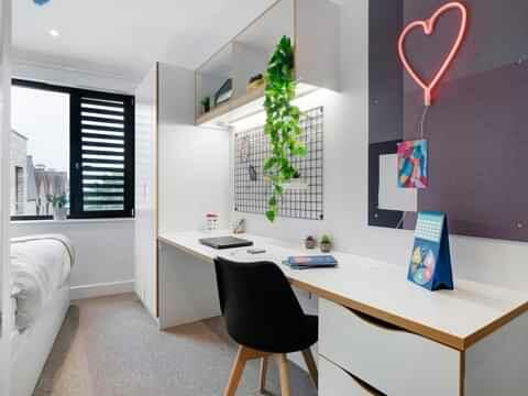 Additional image 2 of Platinum Plus Ensuite, 27 Magdalen Street, COLCHESTER, CO1 2ZT