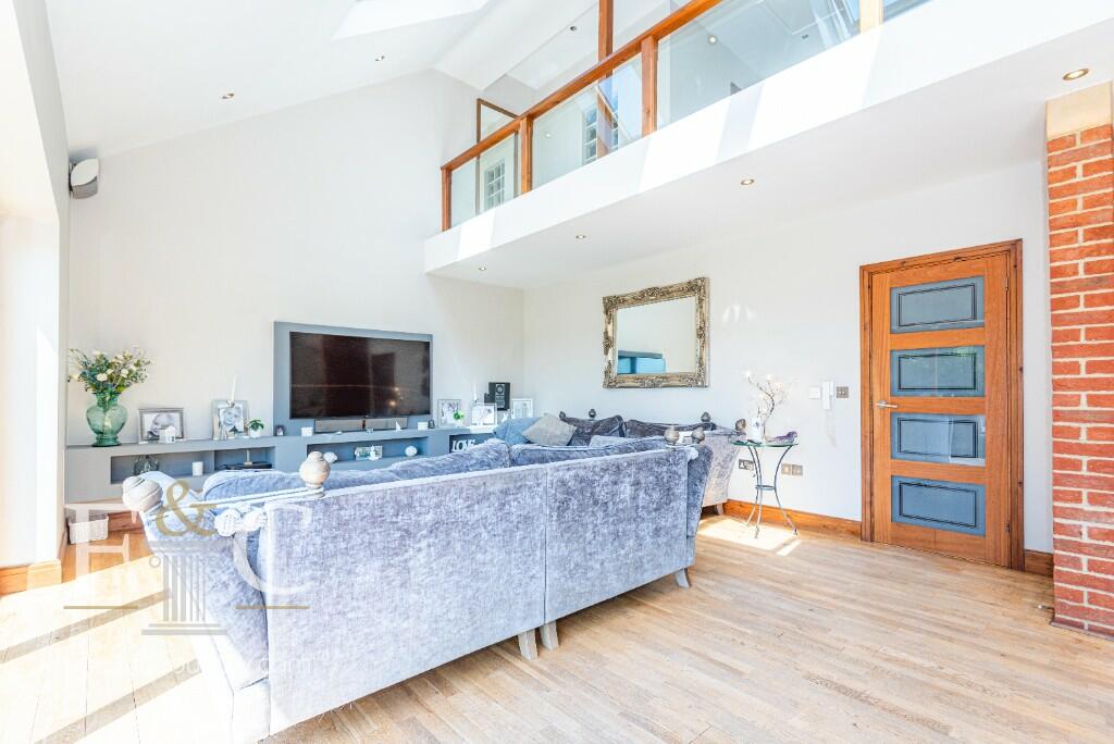 Additional image 7 of Hamlet Hill, Roydon