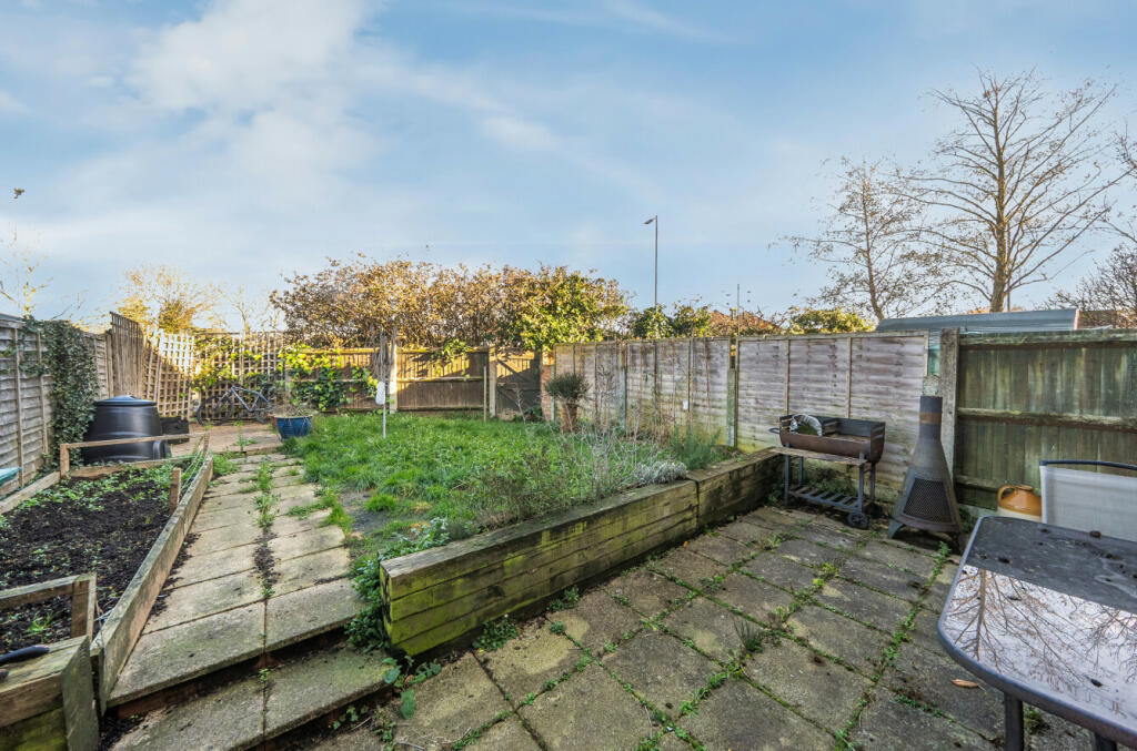 Additional image 3 of Holmes Meadow, Harlow, Essex, CM19