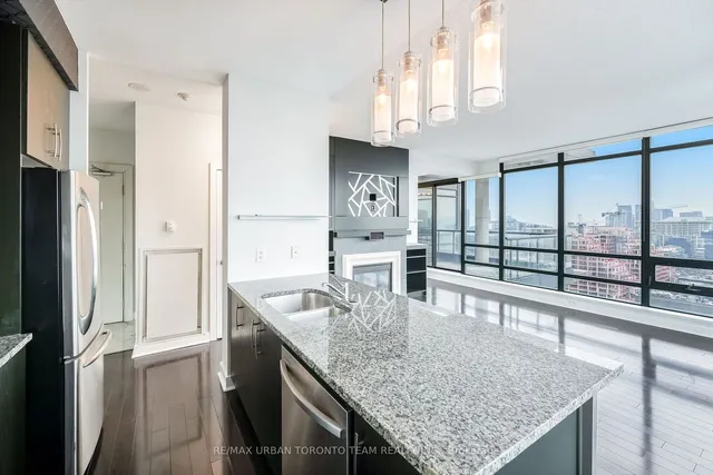 Additional image 11 of 438 King St Unit Ph03