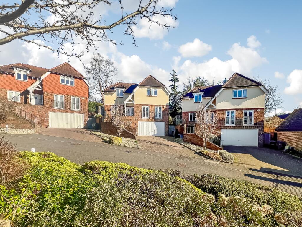 Additional image 23 of Chynham Place, South Croydon, CR2
