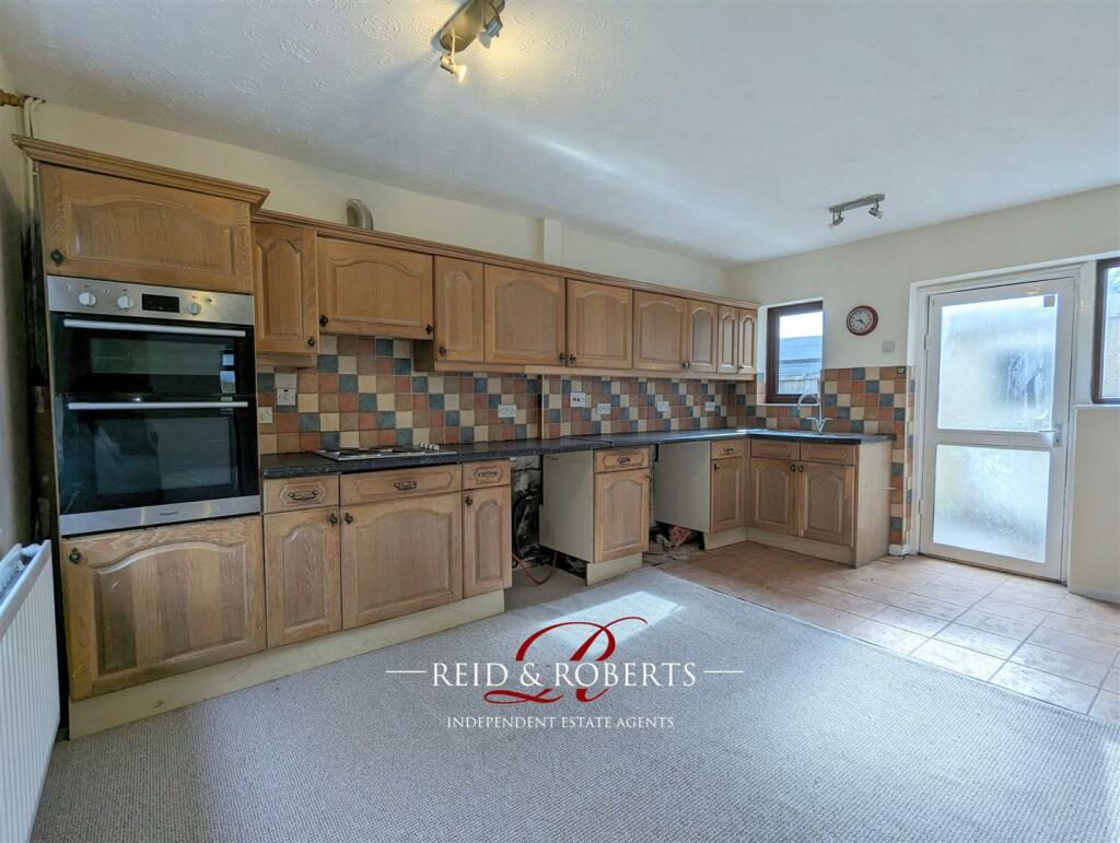 Additional image 5 of Y Gerddi, Mostyn