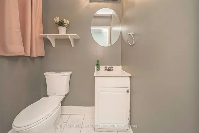 Additional image 8 of 27 Vodden Crt