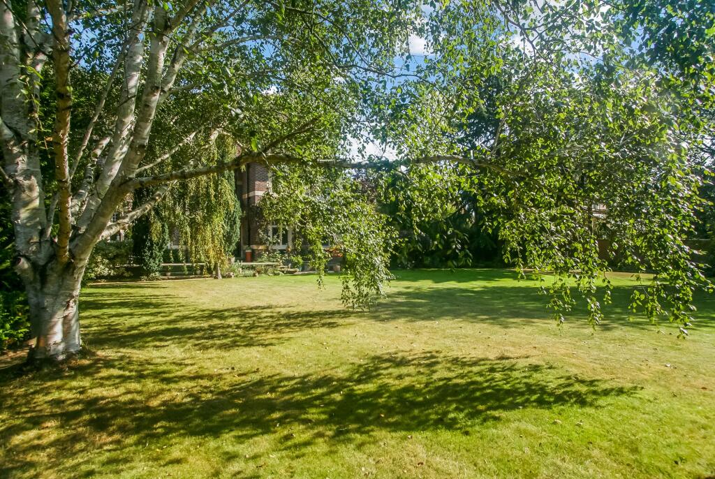 Additional image 23 of Castlemaine Avenue, South Croydon, CR2