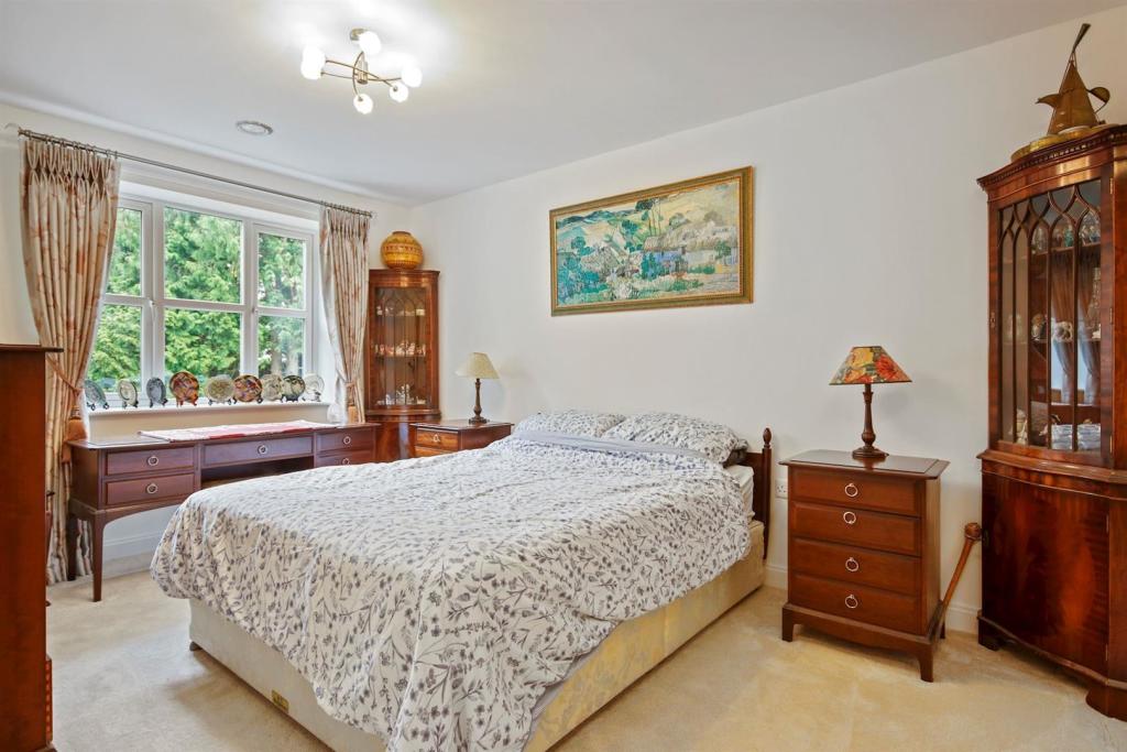 Additional image 6 of Westhall Road, Warlingham