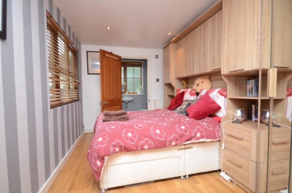 Additional image 22 of Field View The Street, Sheering