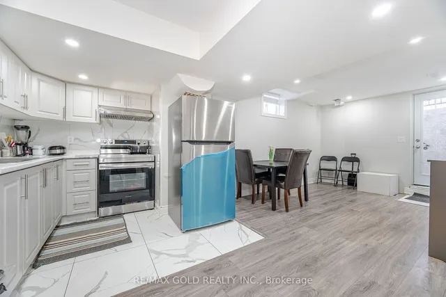 Additional image 28 of 2 Jenwood Cres