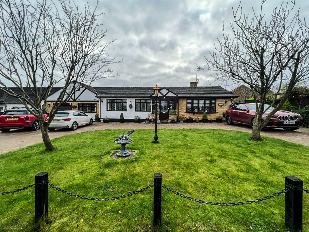 Additional image 24 of Vera Road, Downham, Billericay