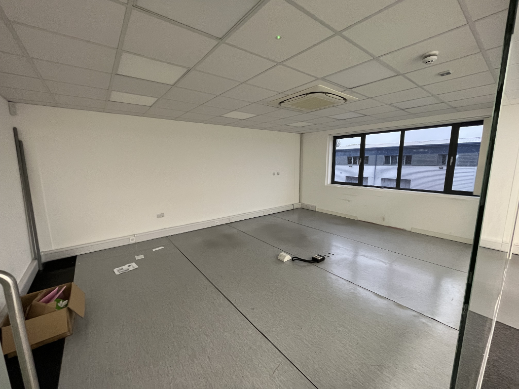 Additional image 6 of Unit 3, Harlow Mill Business Centre, River Way, Harlow, Essex, CM20 2FD