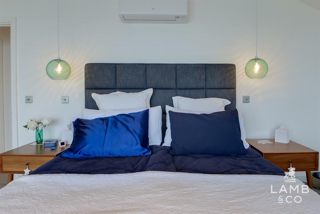 Additional image 24 of Eastern Promenade, Point Clear Bay