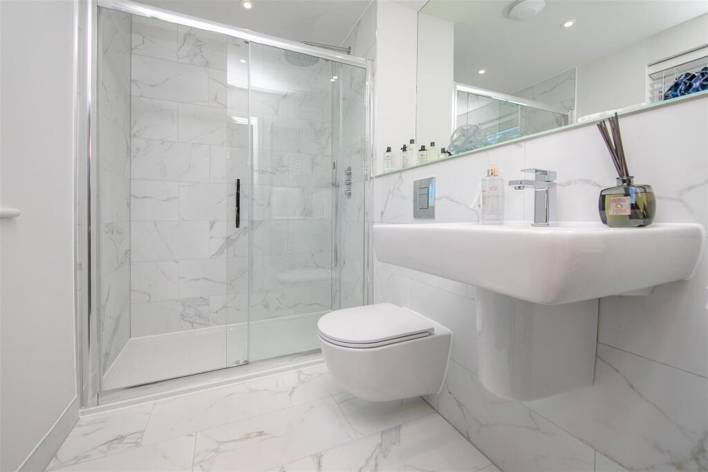 Additional image 8 of Manningtree Park, Mistley, Manningtree