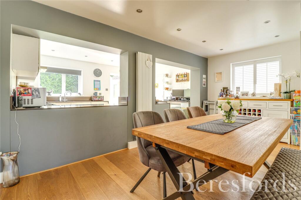 Additional image 3 of Knightbridge Walk, Billericay, CM12