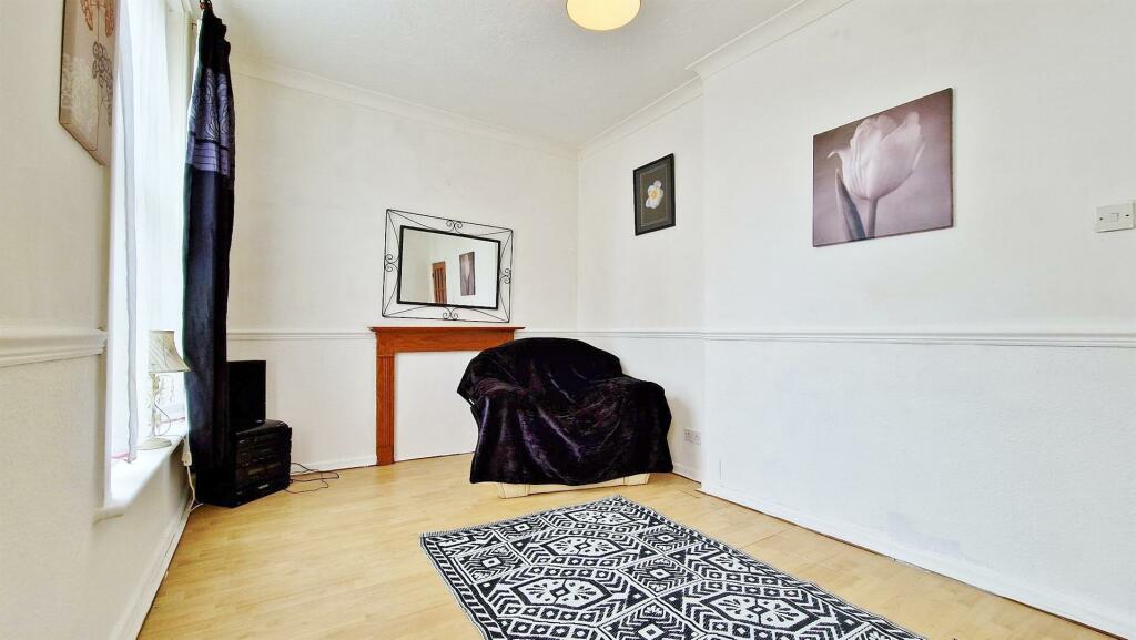 Additional image 11 of High Street, Walton On The Naze