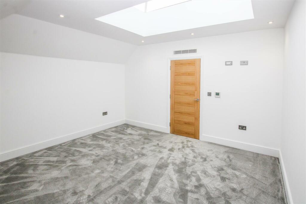 Additional image 10 of Shenfield Road, Shenfield, Brentwood