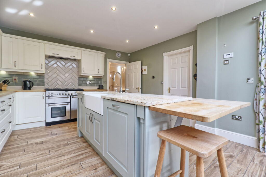 Additional image 10 of Vicarage Court, Southminster, CM0 7GZ