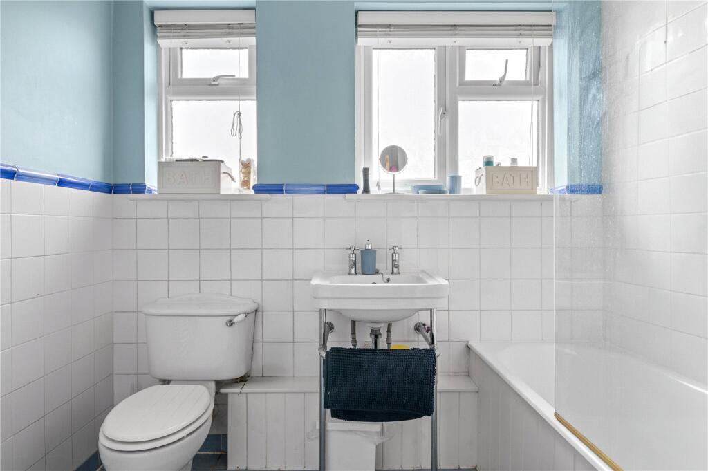 Additional image 11 of Chantry Close, Bishops Stortford, Hertfordshire, CM23