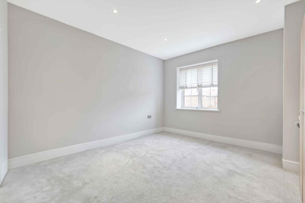 Additional image 24 of Little Ridings Lane, Ingatestone, CM4