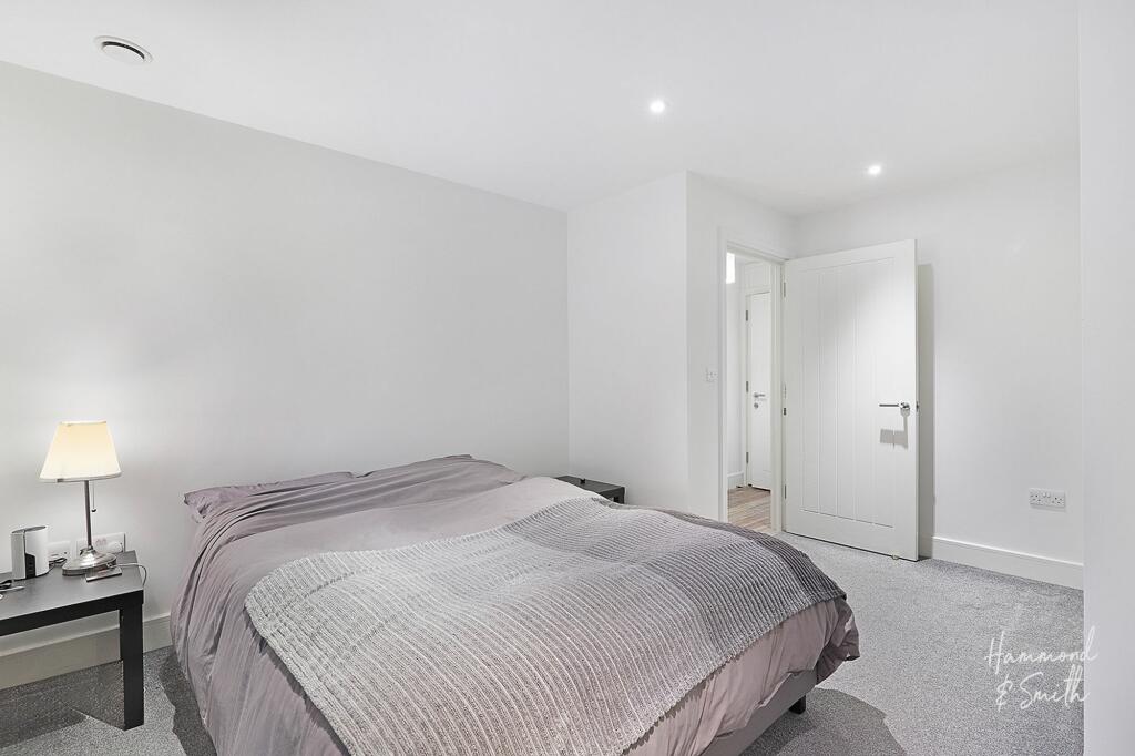 Additional image 9 of Hemnall Street, Epping, CM16