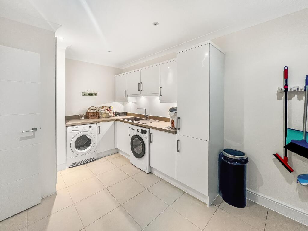 Additional image 17 of Chynham Place, South Croydon, CR2