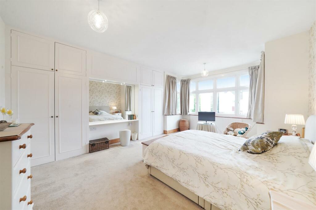 Additional image 32 of Carlyle Road, Croydon