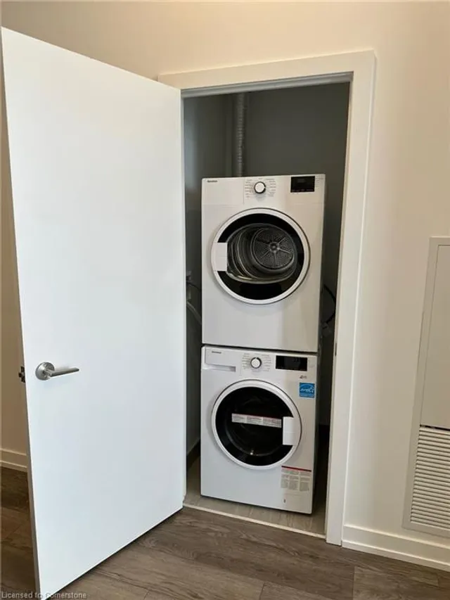 Additional image 8 of 15 Wellington St Unit 204