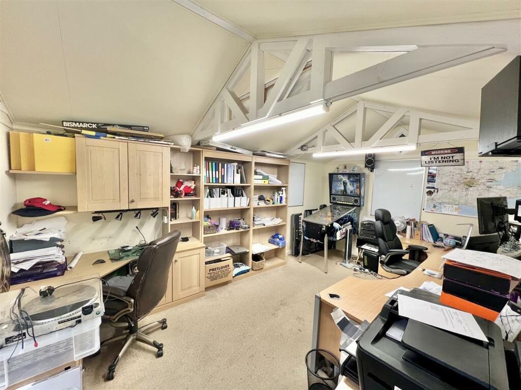 Additional image 20 of Lodge Road, Writtle, Chelmsford