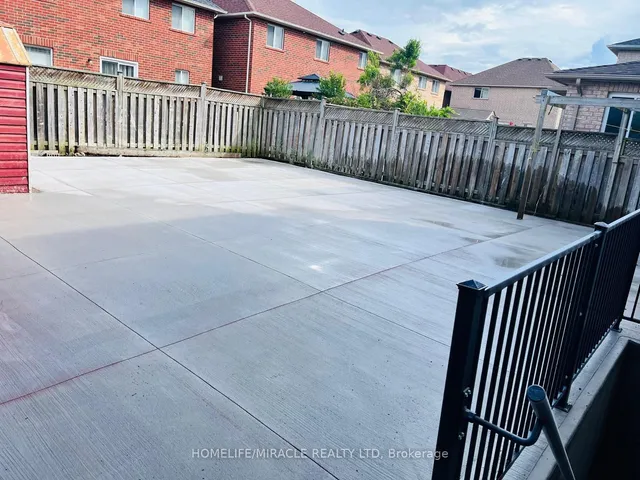 Additional image 31 of 13 Maple Beach Cres