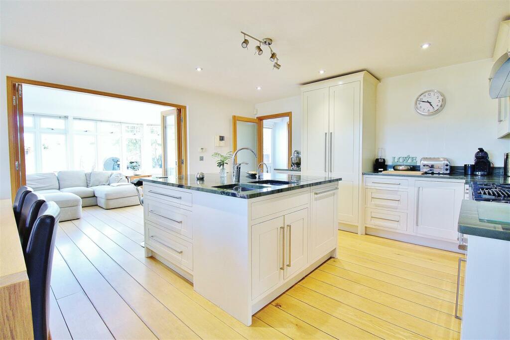 Additional image 41 of Walton Road, Frinton-On-Sea