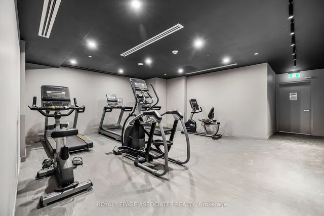 Additional image 25 of 195 McCaul St Unit 401