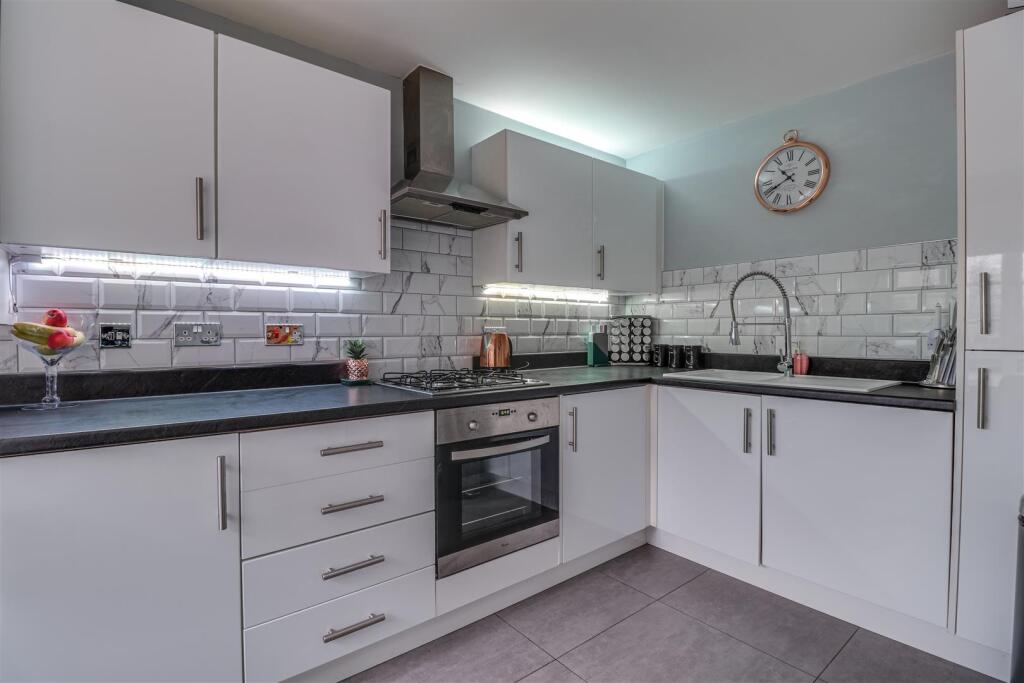 Additional image 23 of Victoria Road, Ongar