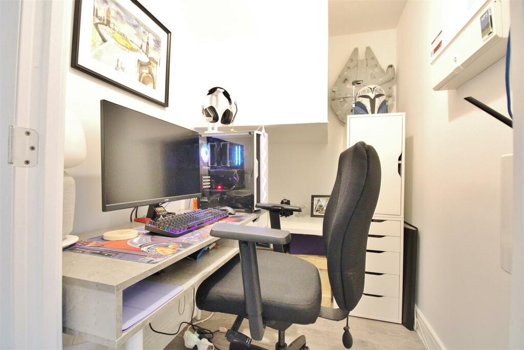 Additional image 12 of Nancy Blackett Avenue, Walton On The Naze