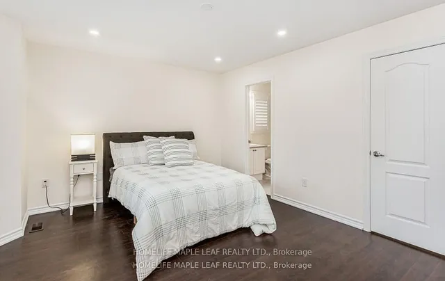 Additional image 30 of 11 Cloverhaven Rd