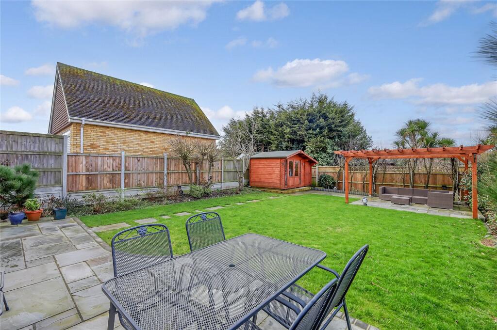 Additional image 25 of Chartfield Drive, Kirby-le-Soken, Frinton-on-Sea, Essex, CO13