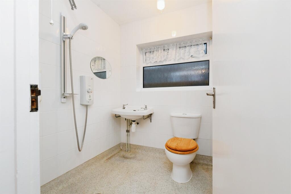 Additional image 12 of Bromfelde Road, Crays Hill, Billericay