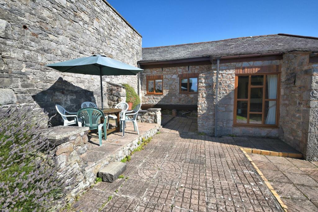 Additional image 4 of Rhosesmor, Mold