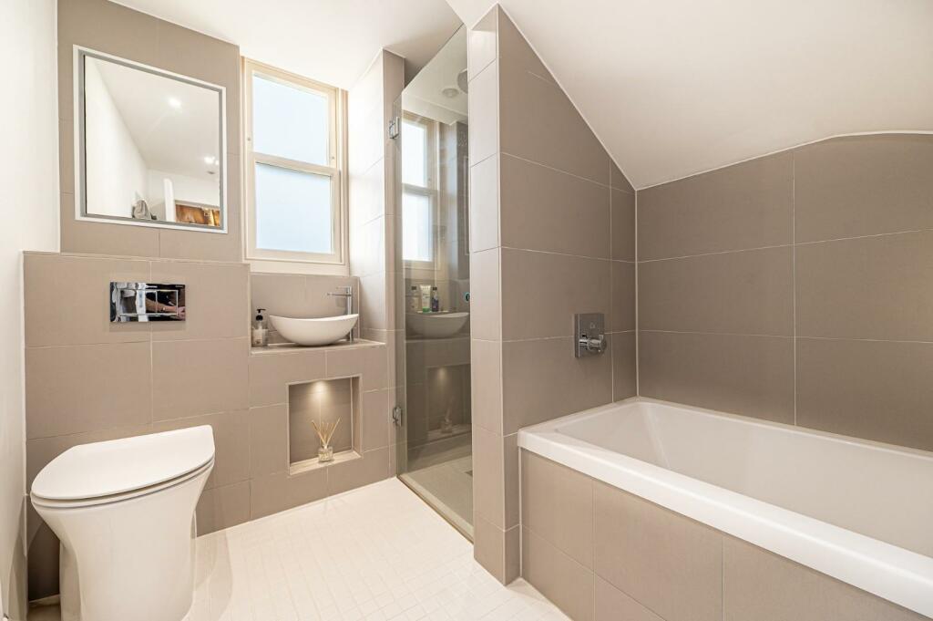 Additional image 18 of Gore Terrace, Rayne, Braintree