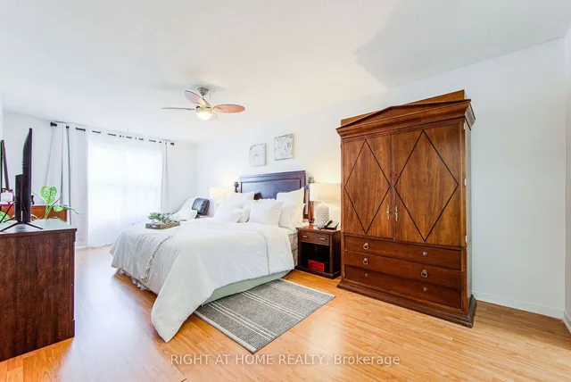 Additional image 24 of 70 Longsword Dr