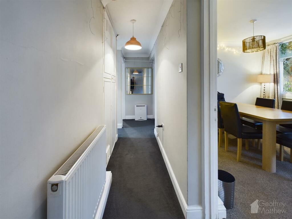 Additional image 6 of Ladyshot, Harlow
