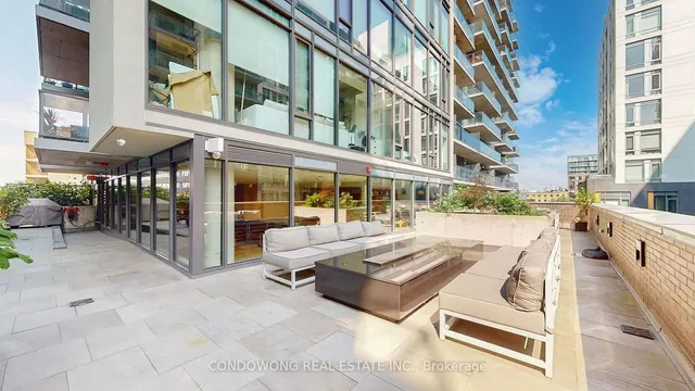 Additional image 24 of 111 Bathurst St Unit 1410