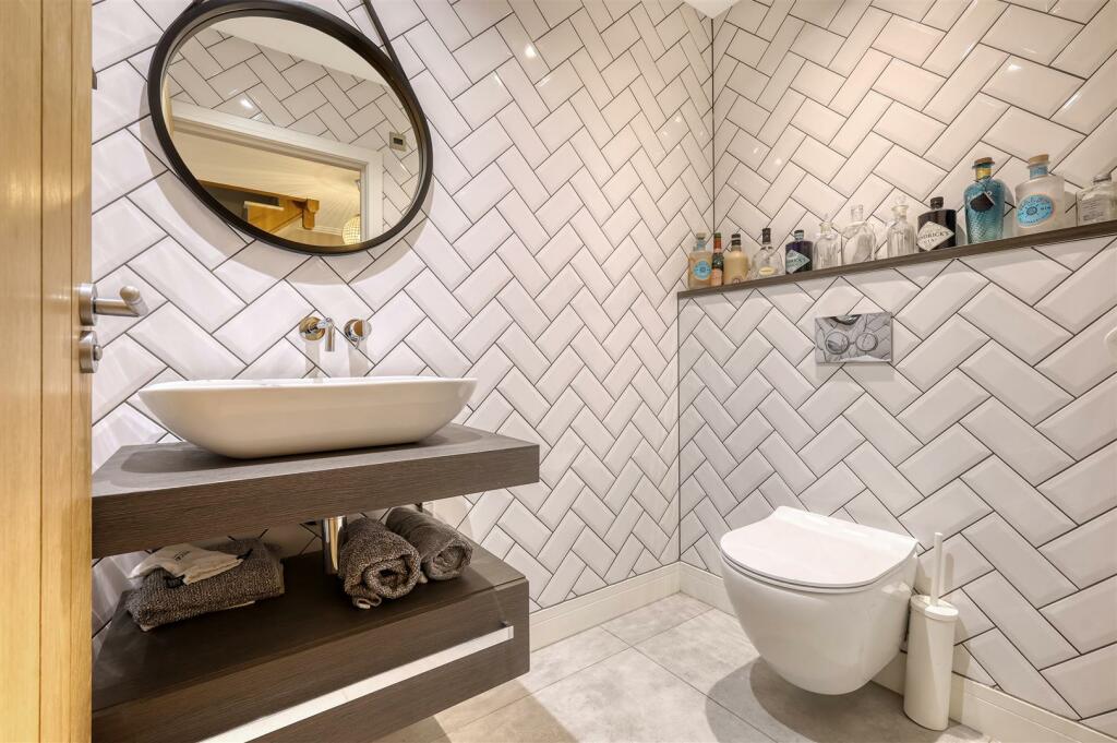 Additional image 25 of Noak Hill Close, Billericay, Essex