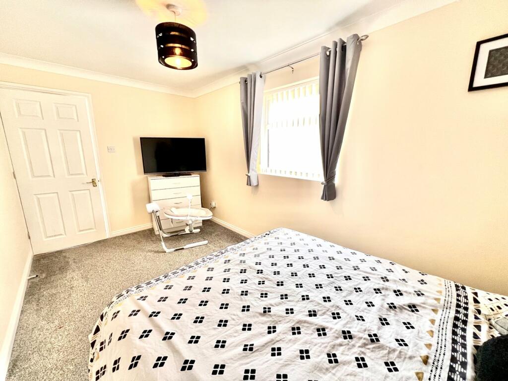 Additional image 15 of Brian Bishop Close, WALTON ON THE NAZE, CO14