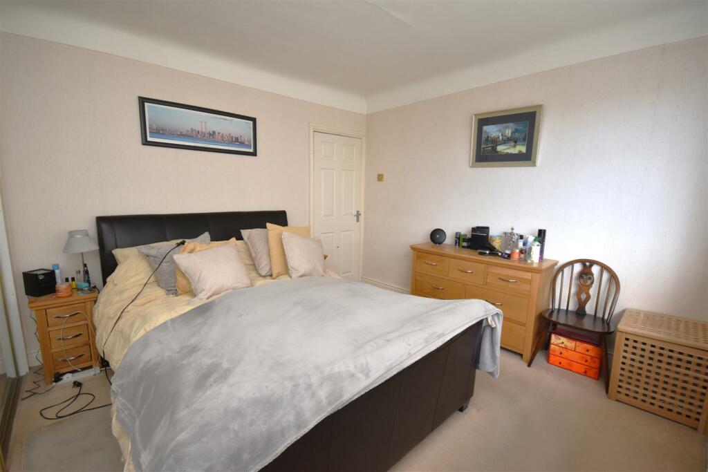 Additional image 14 of The Quillet, Neston