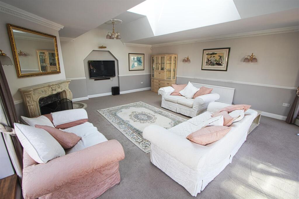 Additional image 9 of Noak Hill Road, Billericay