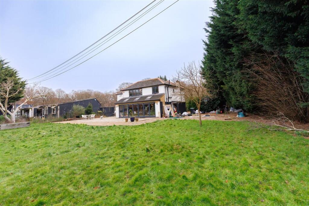 Additional image 19 of High Road, Epping