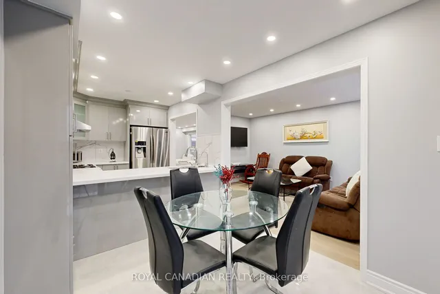 Additional image 14 of 11 Revelstoke Pl