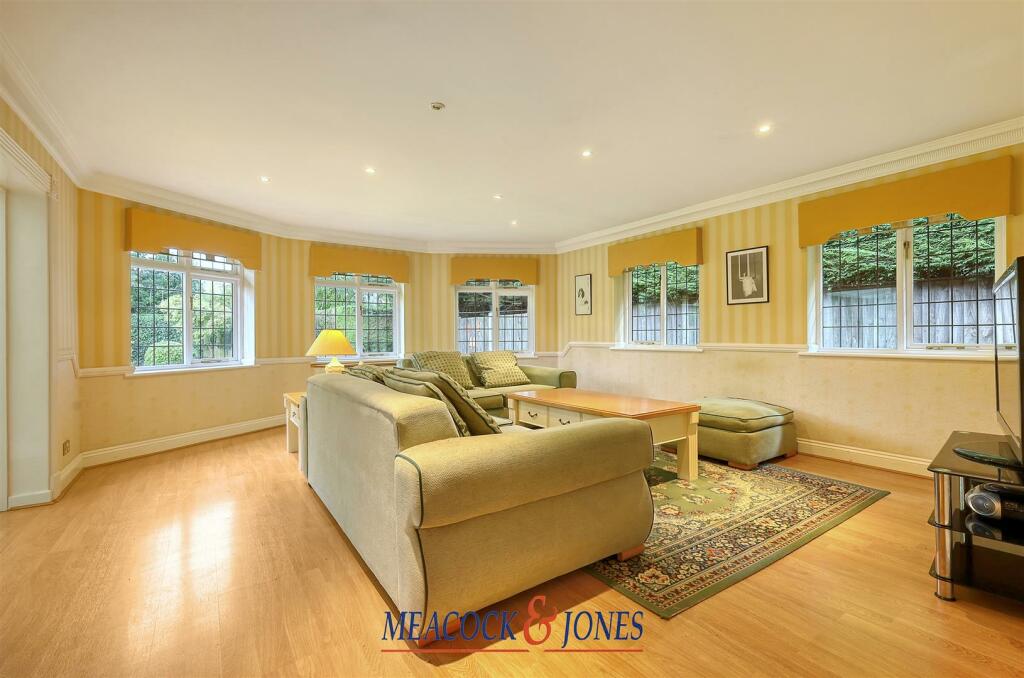 Additional image 14 of Hutton Gate, Hutton Mount, Brentwood