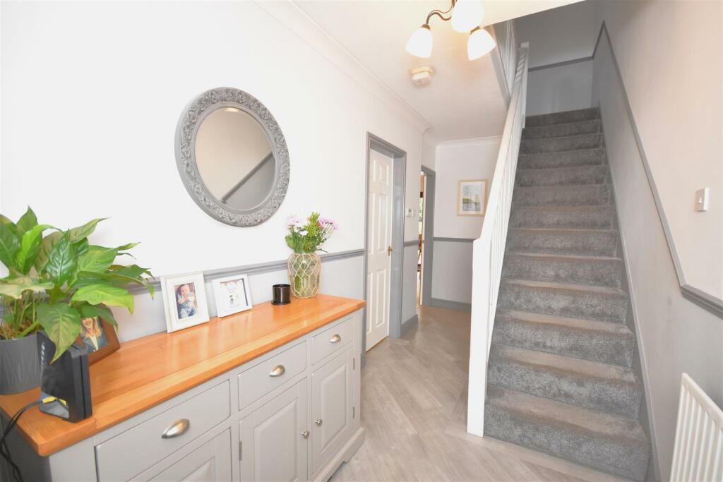 Additional image 27 of Neston Road, Willaston, Neston