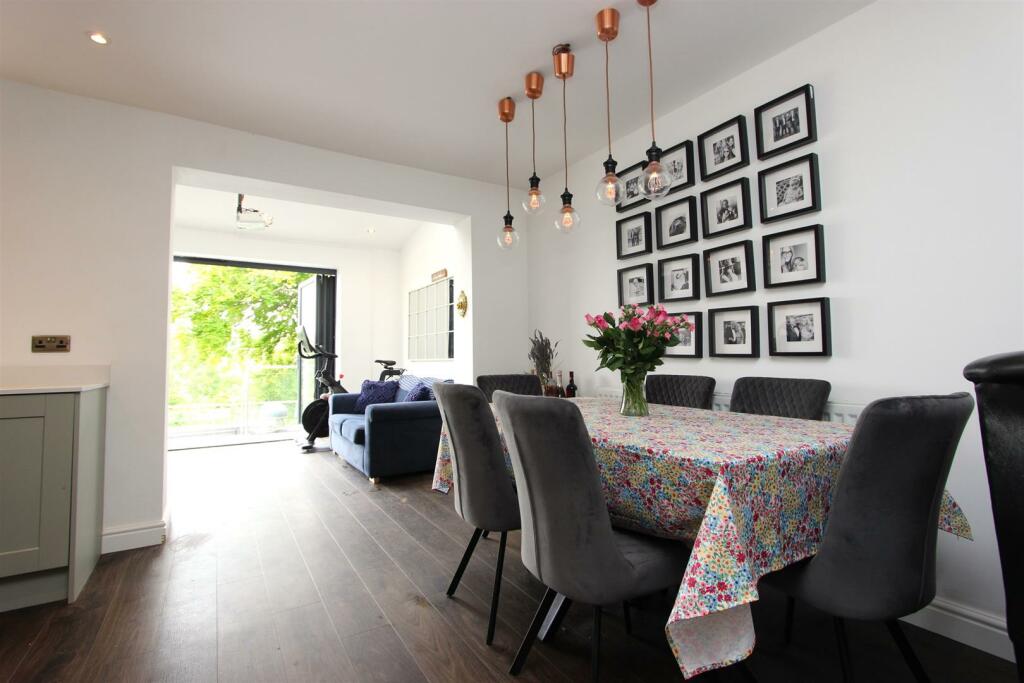 Additional image 6 of Woodlands Grove, Coulsdon